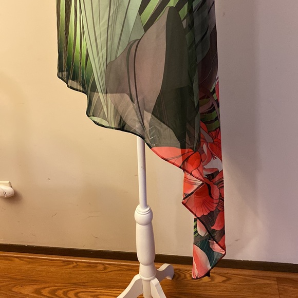 Angelo Tready wear sheer women’s asymmetrical blouse top floral bold front M - Picture 5 of 11